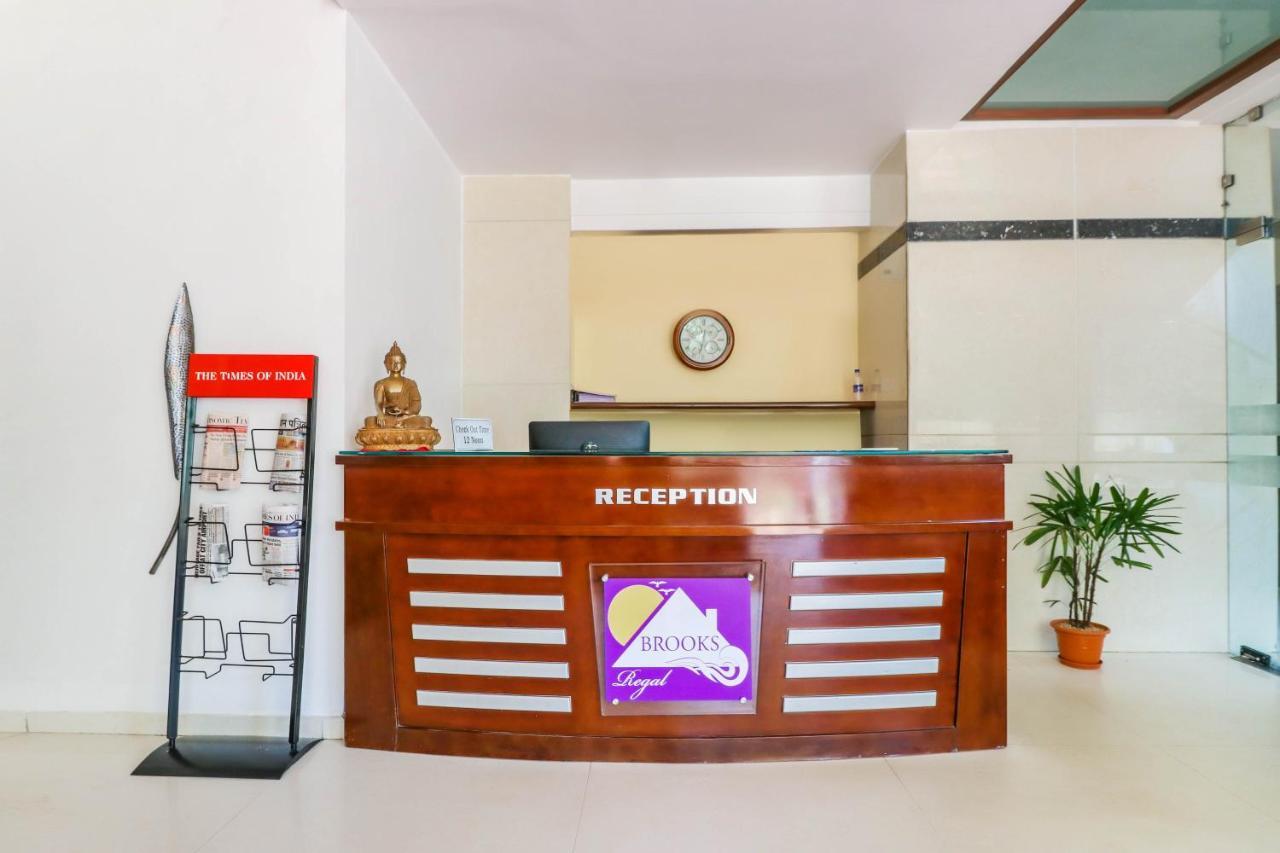Treebo Trend Hotel Parker Ахмедабад Екстериор снимка