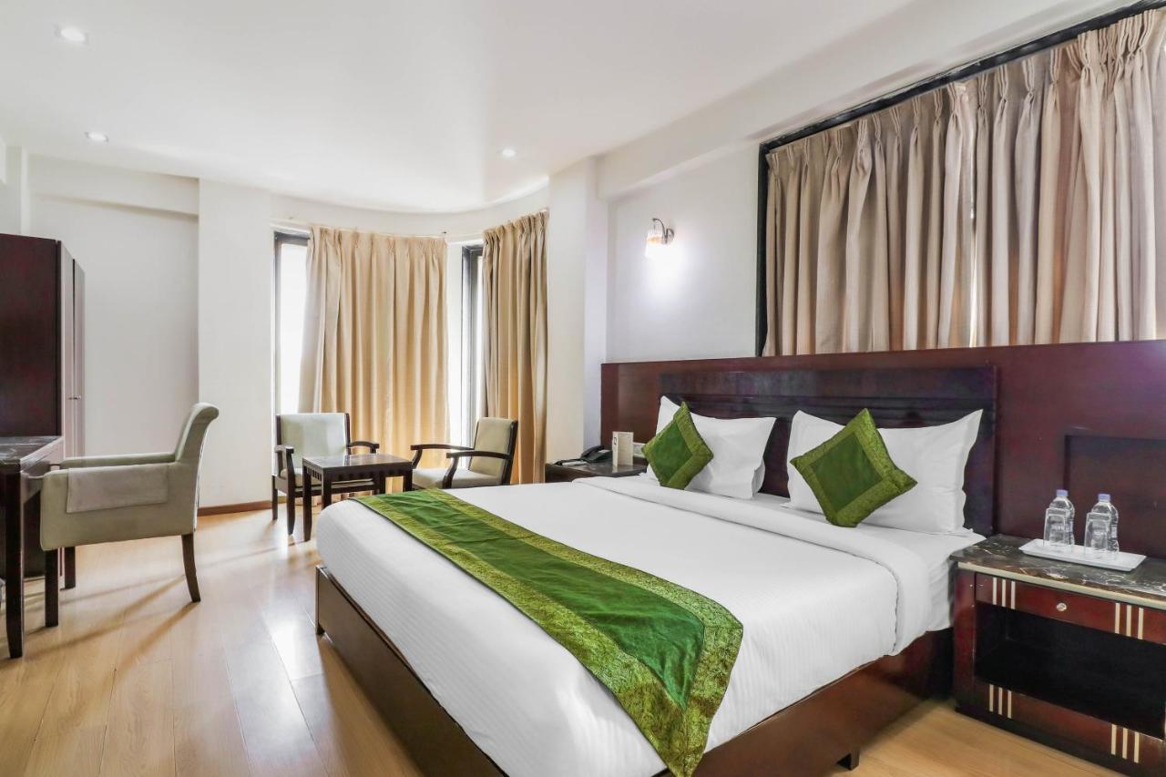 Treebo Trend Hotel Parker Ахмедабад Екстериор снимка