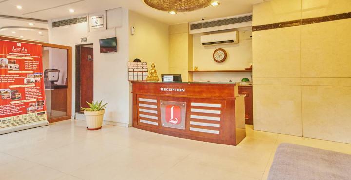 Treebo Trend Hotel Parker Ахмедабад Екстериор снимка